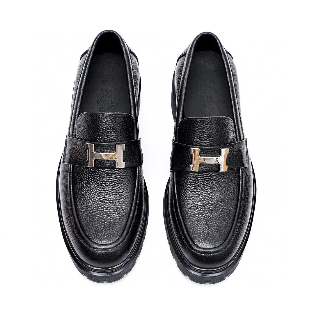 Men's shoes 💰700 💐[HERMES] popular men's shoes counter original items! The world's top brands...Luxury quality...//Fashion and high-end footwear 👍💪🏻...give you a low-key luxury comfort experience👍. The upper is made of pure Italian-imported original top-layer pebbled cowhide. Sweat-absorbent cowhide leather lining. Comfortable and breathable. The original rubber-plastic flower foam light outsole is high-end and classy. Luxurious and noble!! .. OEM factory shipment [Hug] stall.. Original plate. Welcome to taste..39-45 (38.45.46🉑️Customized)